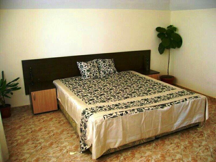 Guest House Jumbo Aheloy Buitenkant foto